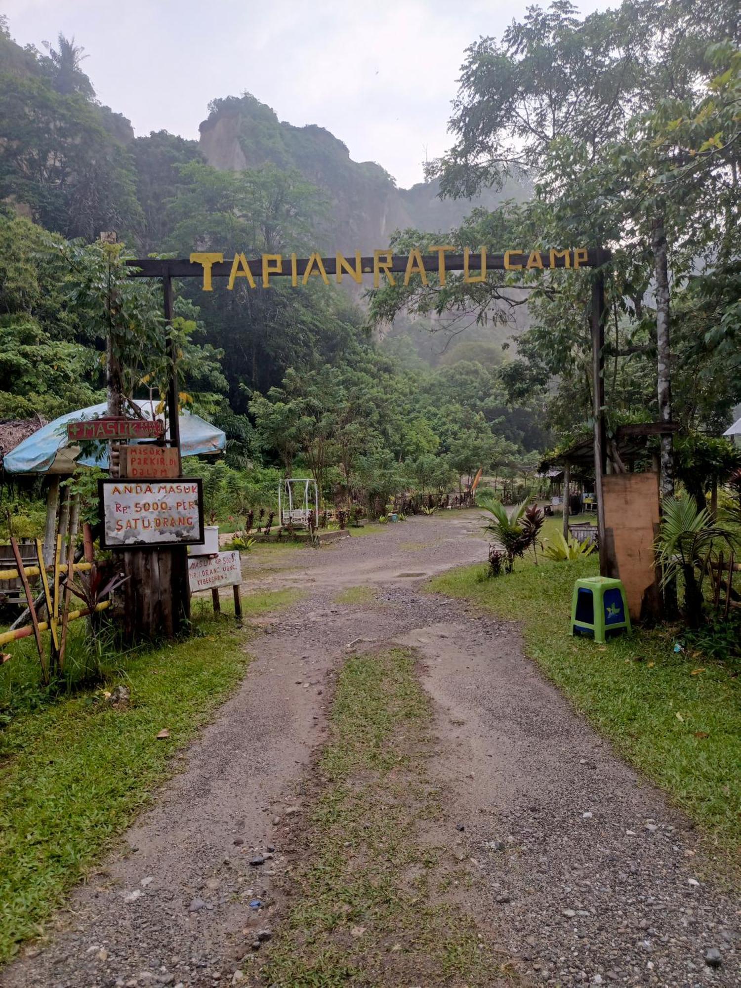 Tapian Ratu Camp * Bukittinggi